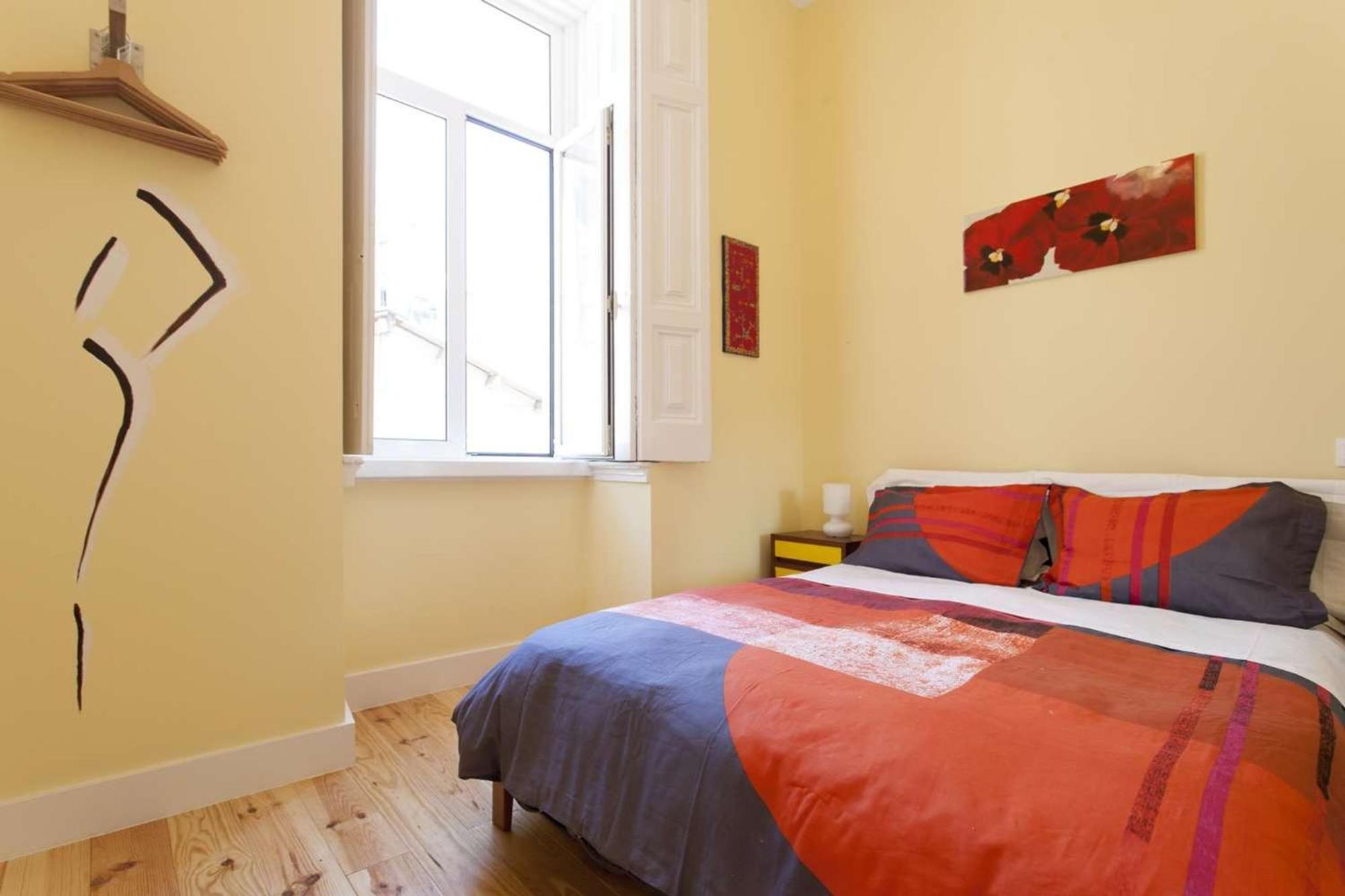 2 Bedroom Located Heart Of Lisboa